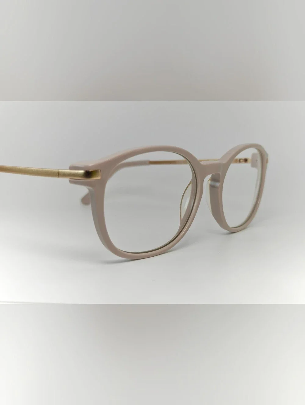 New Bedford. Nude. Women's Neutral Beige Gold Round Frame Glasses.